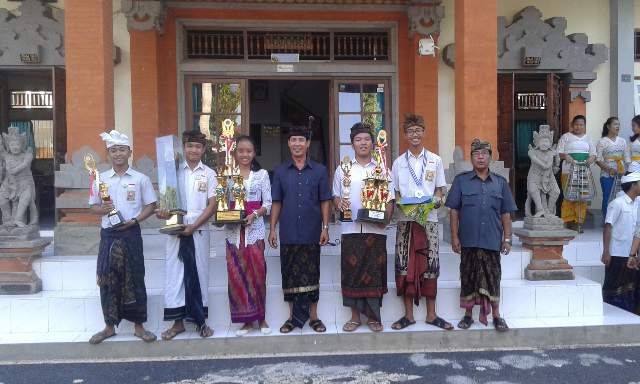 Semarak Hardiknas 2016